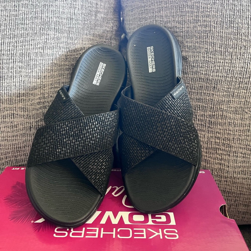 Skechers Women's Black Crisscross Slide Sandals